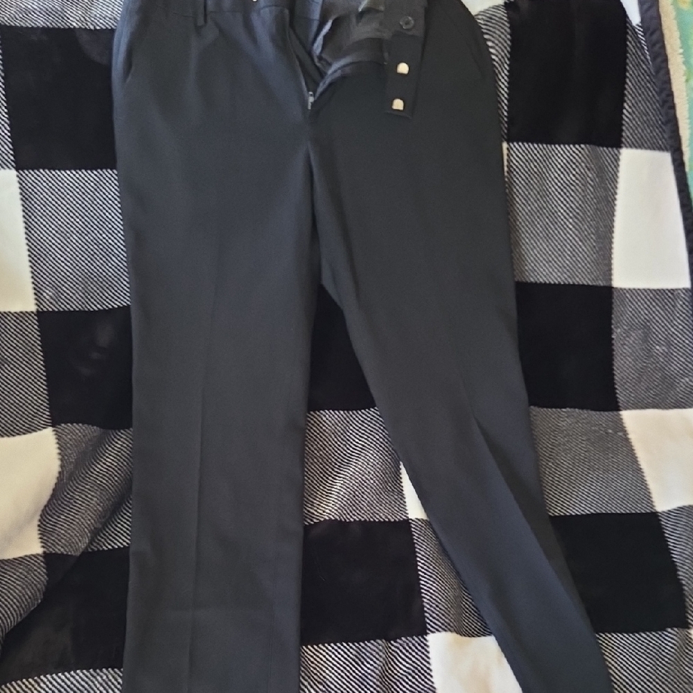 H&M Black Dress Pants with Formal Style and Smooth Fabric